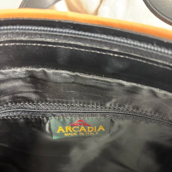 Arcadia Leather Shoulder Bag - Black and Tan - Picture 4 of 7